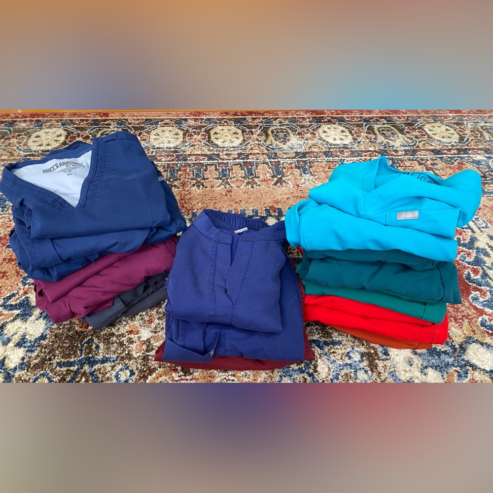 10 Sets of scrubs. XS PETITE . FIGS, Grey’s Anatomy, Cherokee, Mandala & More!